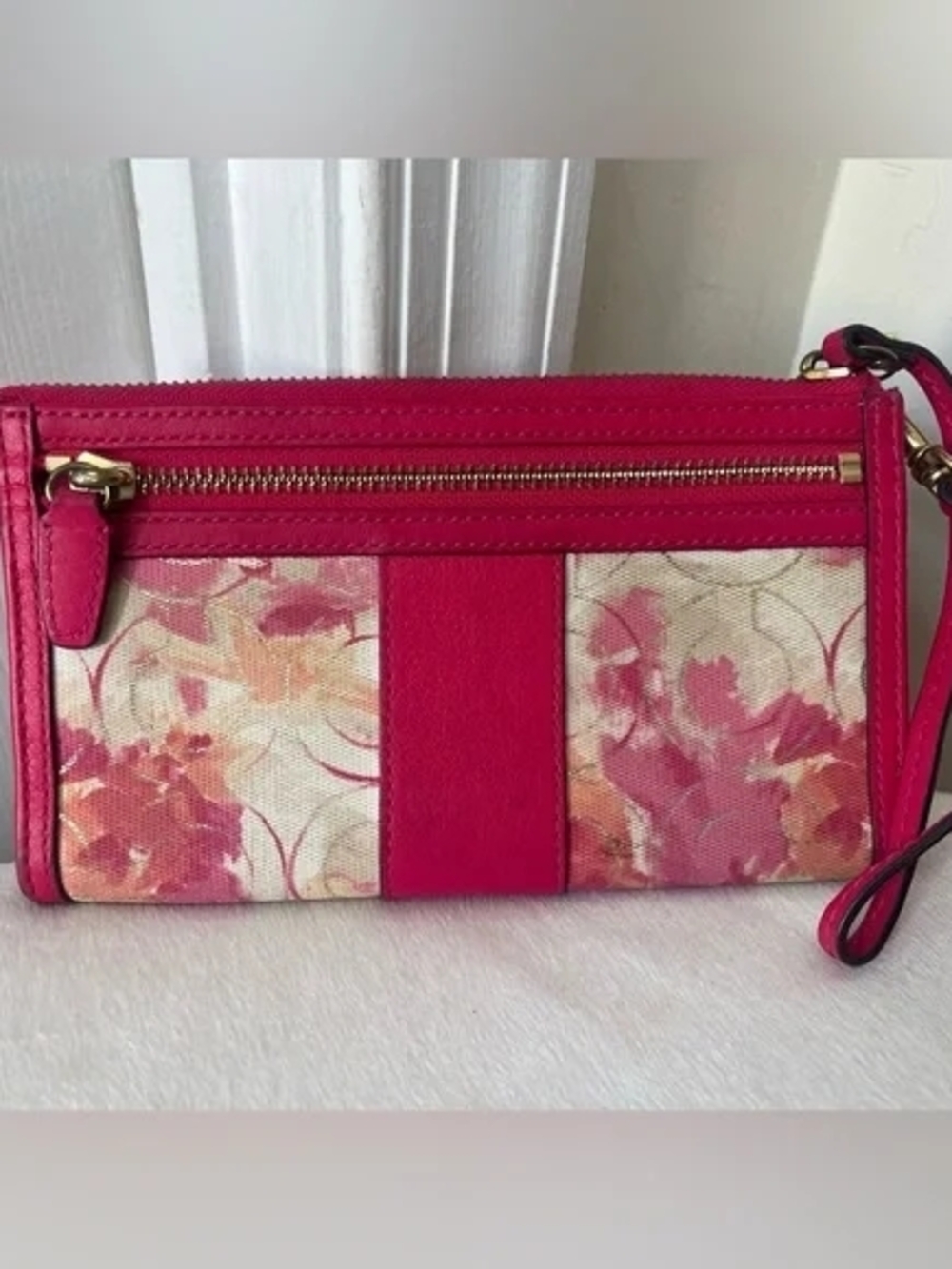 COACH Wristlet Pink Floral Canvas  with Leather Trim - Picture 3 of 6
